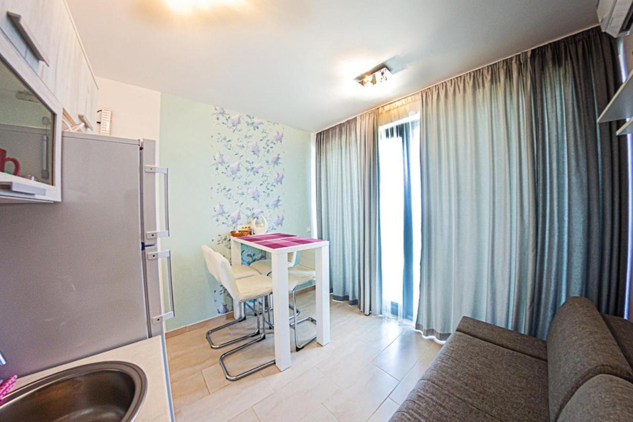 Apartment Superseaview Sutomore Quarto foto